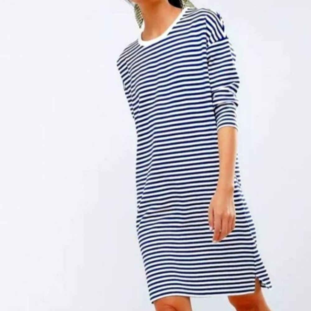 mbyM Carnell Royal Blue & White Jersey Knit Relaxed Fit Casual Shift Dress